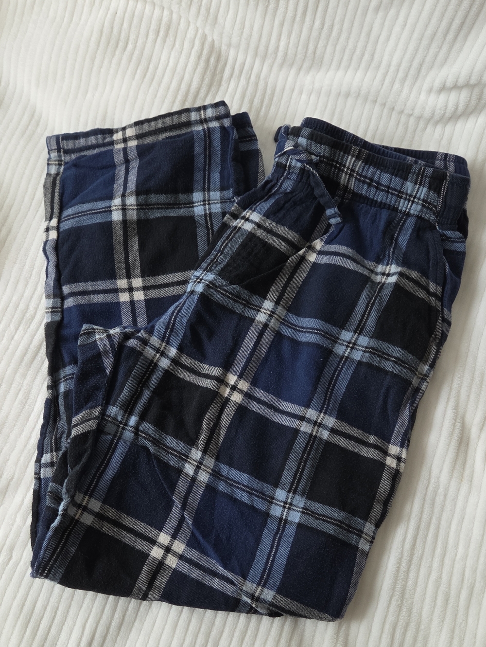 Old Navy Plaid Pajama Panys Set - Picture 3 of 5